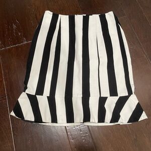 Betsey Johnson Black and White Pleated Pencil Skirt
